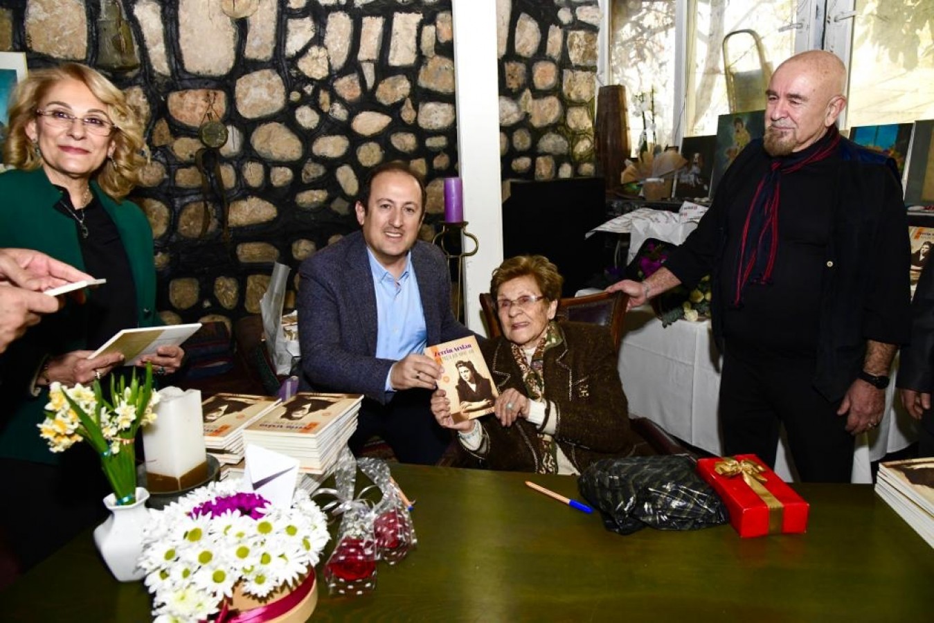 94 yaşında ‘Her Yaşta Bir Hayat Var’ kitabını yazdı