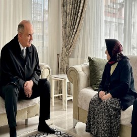 Şehit, gazi ve ihtiyaç sahiplerinin hanelerine misafir oldu