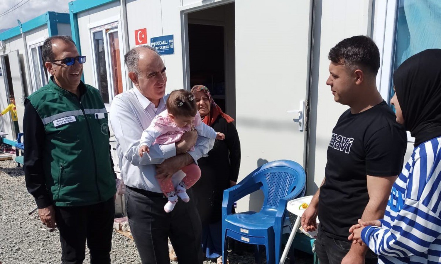 “Depremin izlerini silmek için bayramda da Hatay’dayız”