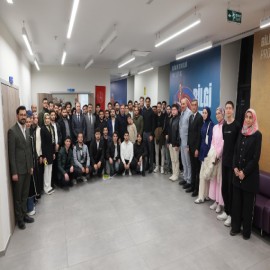 "Kökü mazide olan bir ati olmalıyız"