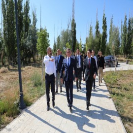 Validen, Van'ın gençlerine müjde