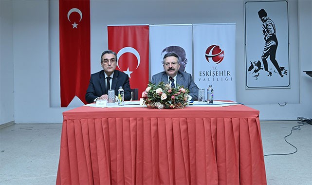 Vali Aksoy, muhtarlarla bir arada: Çözüm önerileri tek tek masaya yatırıldı!