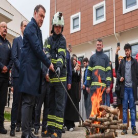 Vali Sözer, Nevruz ateşini yaktı