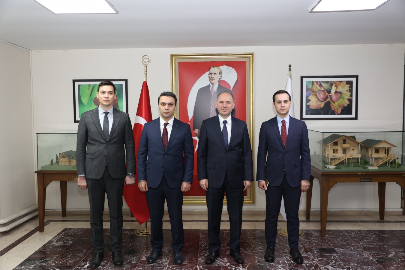 3 kaymakam vekiliyle vedalaştı;