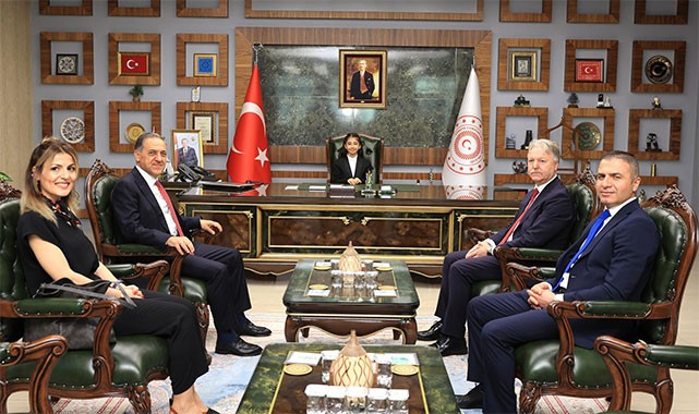 ''Bingöl'den ayrılınca valiliği Ebrar'a bırakmayı gündeme aldım''