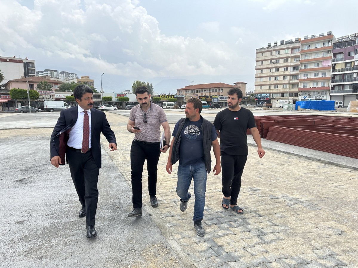 İskenderun'da enkaz kaldırma çalışmaları 4 ayda tamamlanacak