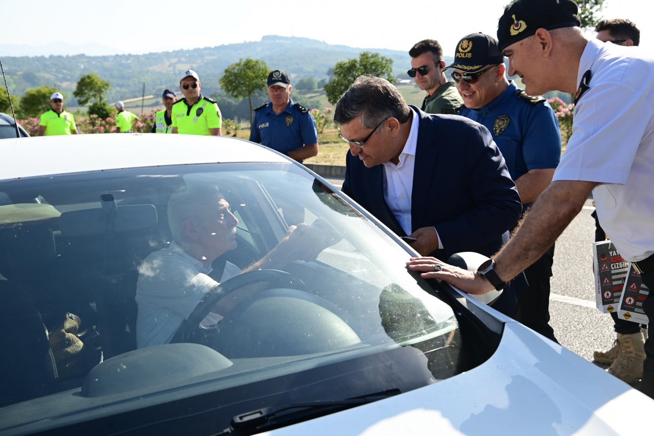 "Cep telefonuyla aramıza mesafe koyalım";