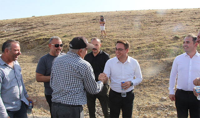 Şırnak İl Özel İdaresi günlük bin 200 ton üretimle yapılmadık yol bırakmıyor!;