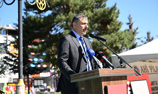 ''Bu kutlu yol; iyi insan olmak, iyi bir Müslüman olmak ve iyi bir usta olmak ilkeleriyle şekillendi'';