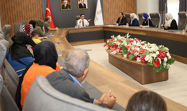 ''Bizleri güçlü kılan en değerli bağ, halkımızla kurduğumuz gönül bağıdır'';
