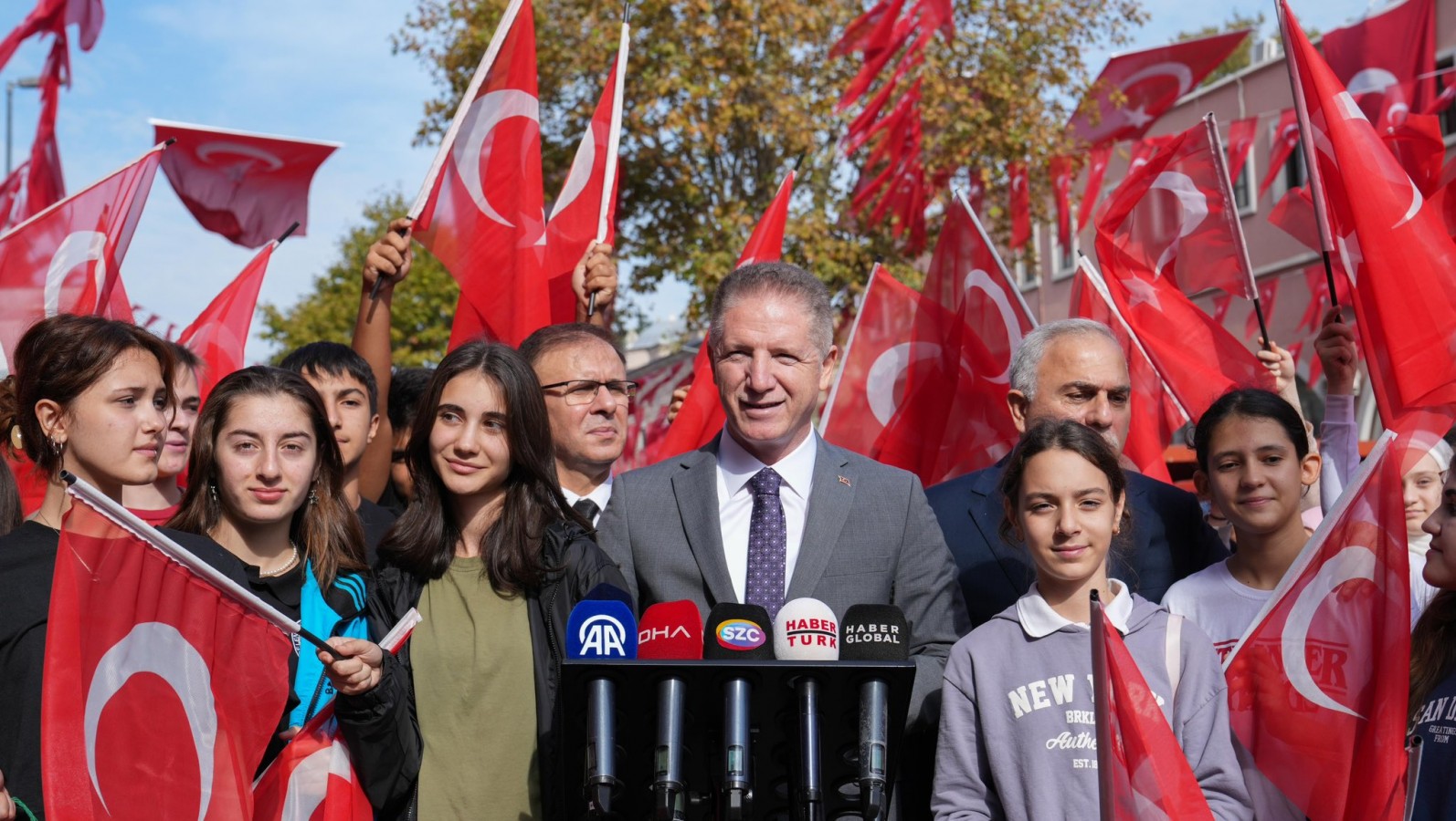 Cumhuriyetin doğum gününde İstanbul bayraklarla süslenecek;