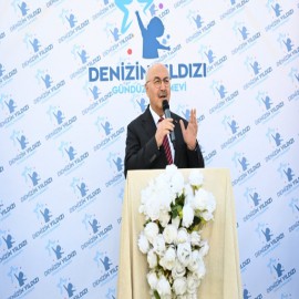 Denizli Valisi Köşger: "Kendi değerlerimizden kopmadan dünyanın en kaliteli insanlarını yetiştirmeliyiz"