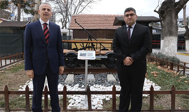 Vali Çiçekli'den TCDD'ye ziyaret: Vatandaşlarla sohbet etti!