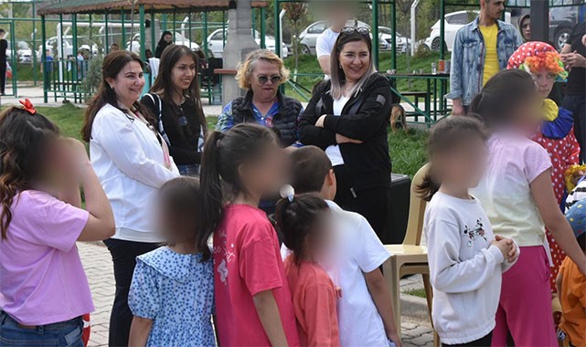 ''Gözlerindeki umudu, seslerindeki neşeyi görmek bizleri çok mutlu etti''