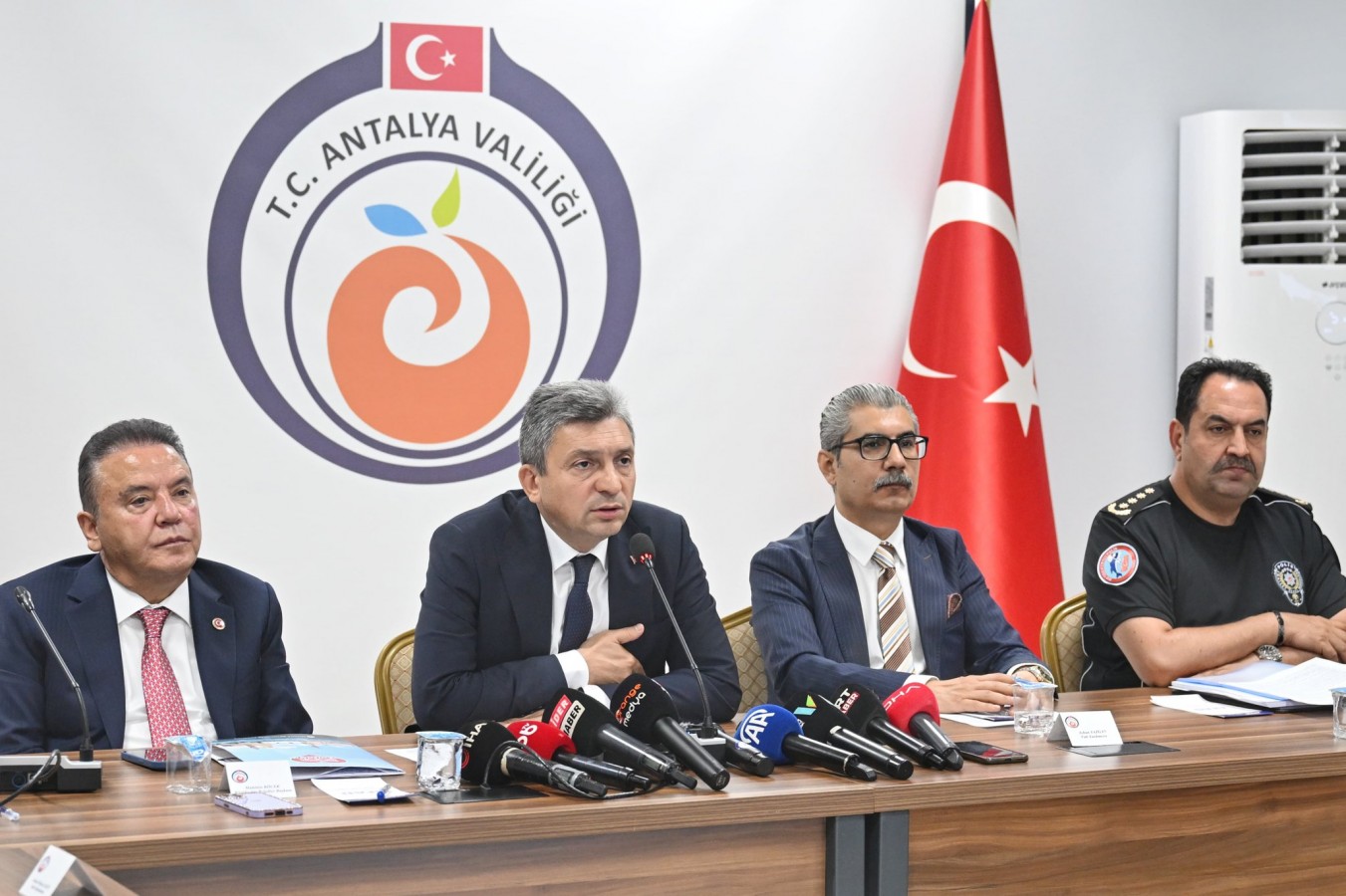 Turizm güvenliği için düğmeye basıldı;