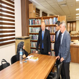 Vali Küçük, KPSS'ye hazırlanan gençlerin hayallerini dinledi