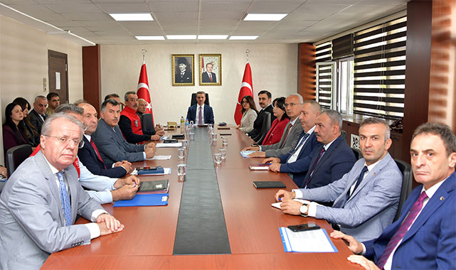 ''Kadına yönelik şiddet, toplumumuzun en önemli sorunlarından biri'';