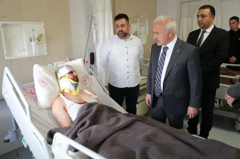 Kazada yaralanan işçileri yalnız bırakmadı;