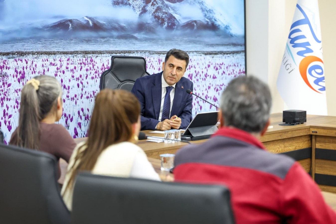 “Devletimizin kapısı, milletimizin kapısıdır”