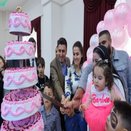 Naz’ı doğum gününde yalnız bırakmadılar