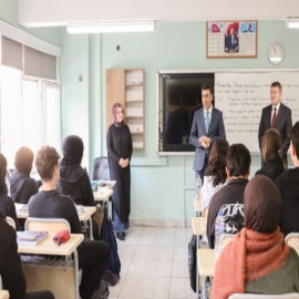 "Gençlerimizin eğitimi her zaman önceliğimiz olacak"