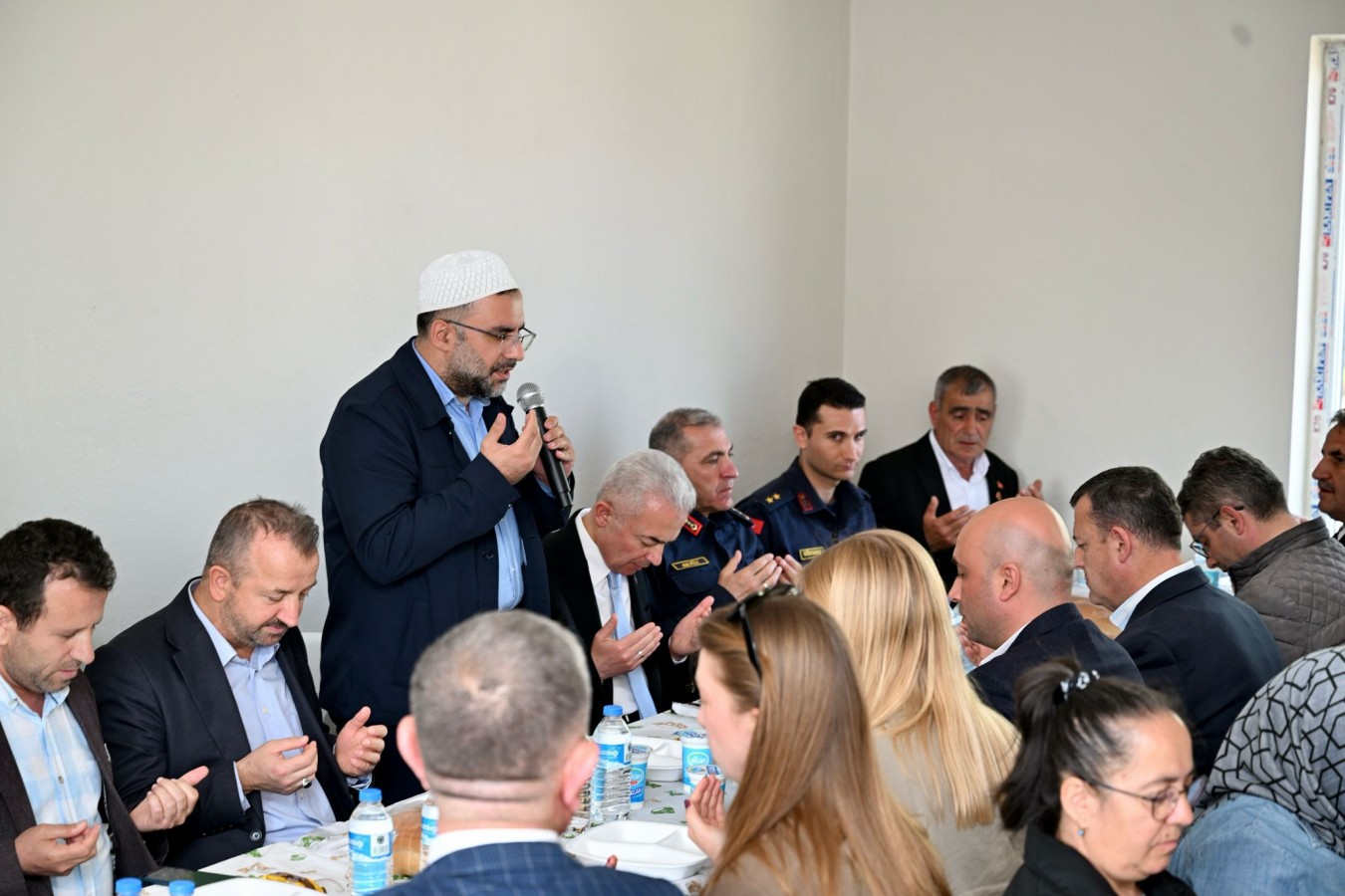 Vali Turan, yağmur ve şükür duasına katıldı;