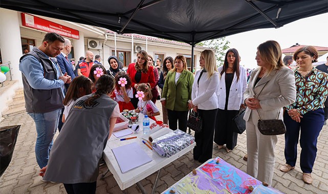 ''Çocuklarımıza umut olmak asli bir görev değil, vicdani bir sorumluluk''