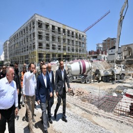 Vali Yavuz, Malatya'daki inşaat alanlarını karış karış gezdi