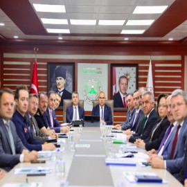 Vali Koç’tan, kamu hizmetleri için “hız” talimatı
