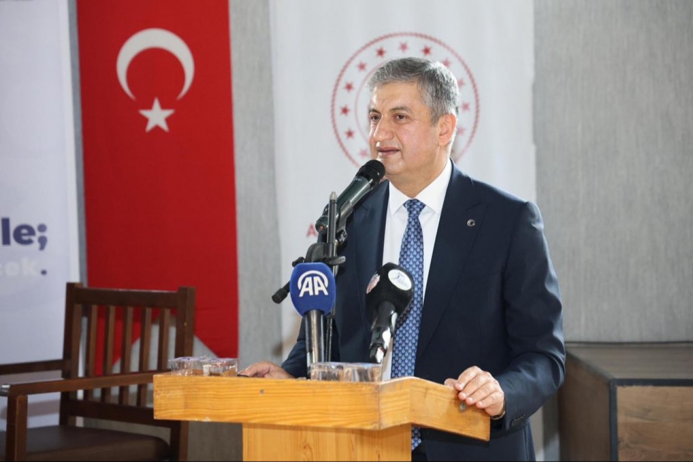 Karabük’te “Ailede Ebeveyn” Sempozyumu başladı;