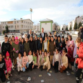 "İyi ki varsınız Saniye Öğretmenler"