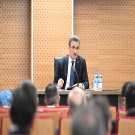 "Makamlar bir üstünlük değil, millete hizmet için bir emanettir"