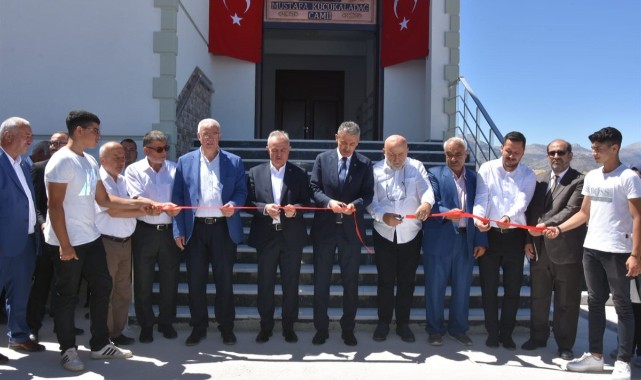 ‘Camide genç yoksa endişe duymalıyız’