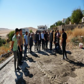 Köylerdeki talepleri dinleyip, çalışmaları denetledi