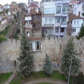 Tarihi Sinop Kalesi, üzerindeki kalekondulardan kurtuluyor