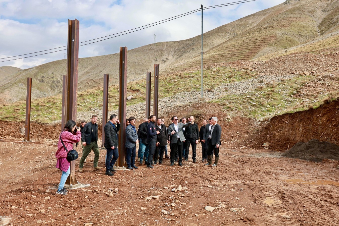 Bitlis’te çığ tehlikesine karşı 2 bin 480 metrelik güvenlik kalkanı