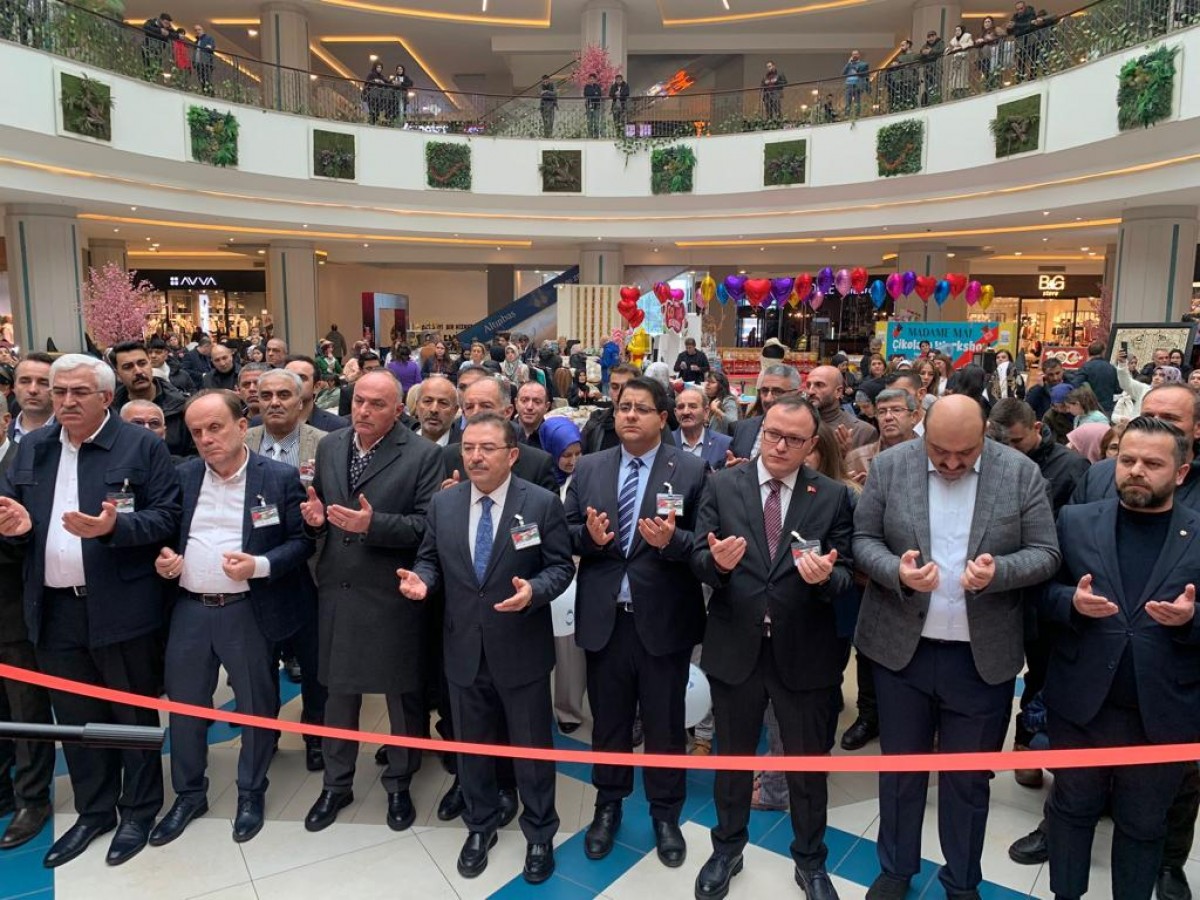 Valilikten Gazze için ‘hayır çarşısı’