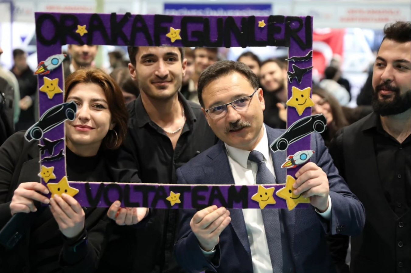 "Gençlerin ufkunu açan bir organizasyon"