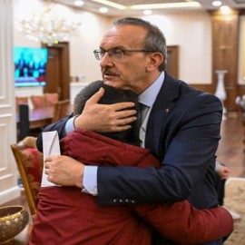 Hamisi olduğu öğrencileri ağırladı