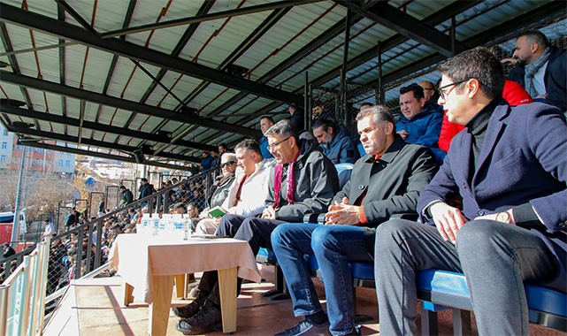 Hakkari Zapspor’dan görkemli başlangıç: Vali Çelik'ten sporculara tam destek!