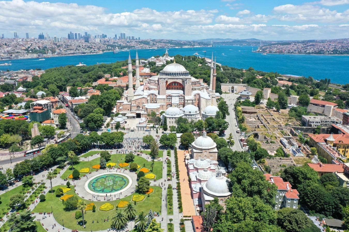 İstanbul Valiliği cuma namazı için yeni talimat verdi