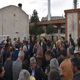Muhtarlık kavgası: 1’i polis 8 yaralı