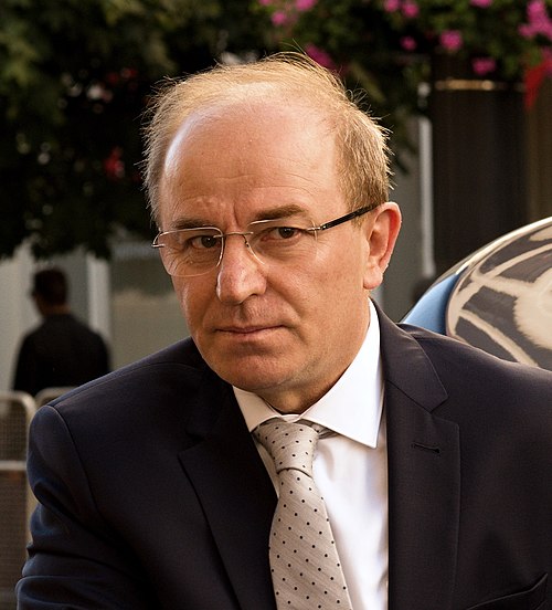 Türk İdareciler Derneği'nde bayrak değişimi;