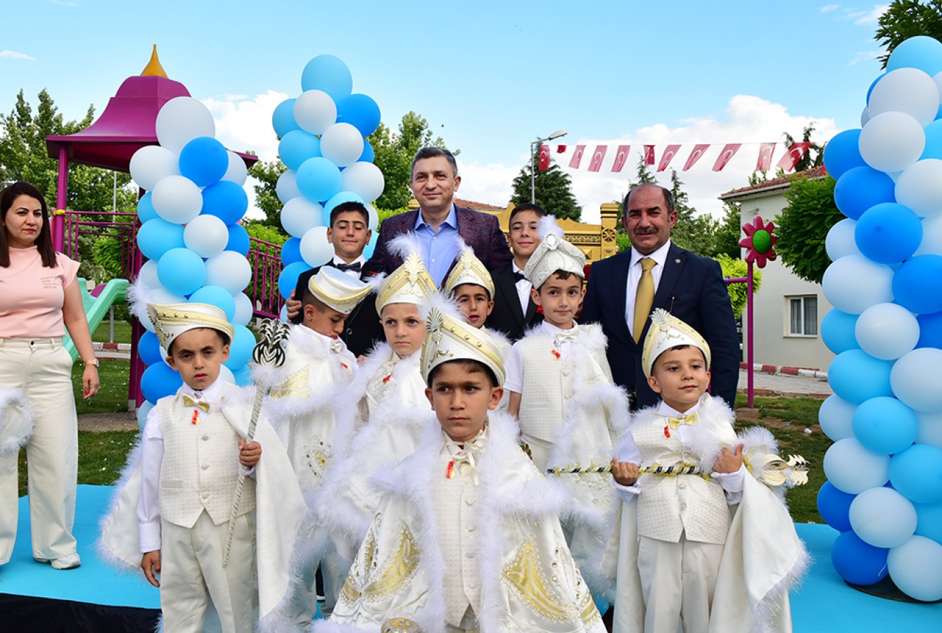 Çocuk Evleri Sitesi’nde sünnet heyecanı;