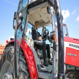 "Şeker fabrikası ilçemizin kalkınmasına katkı sağlıyor"