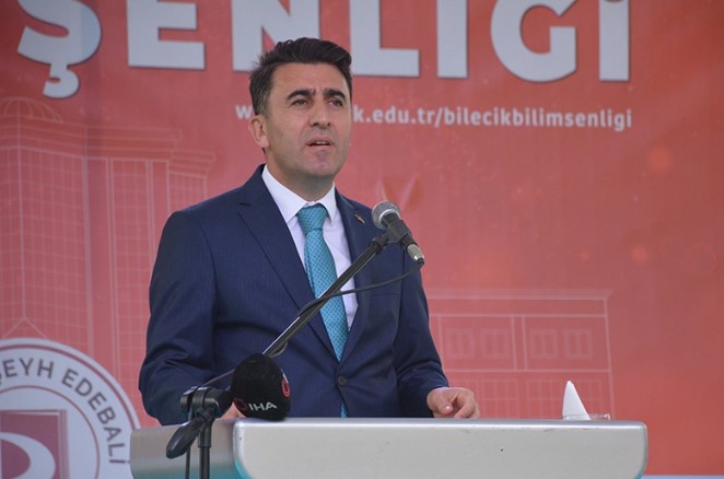 Öğrencilere seslenen Vali Aygöl: Bu şehrin yönetiminde kesinlikle olacaksınız