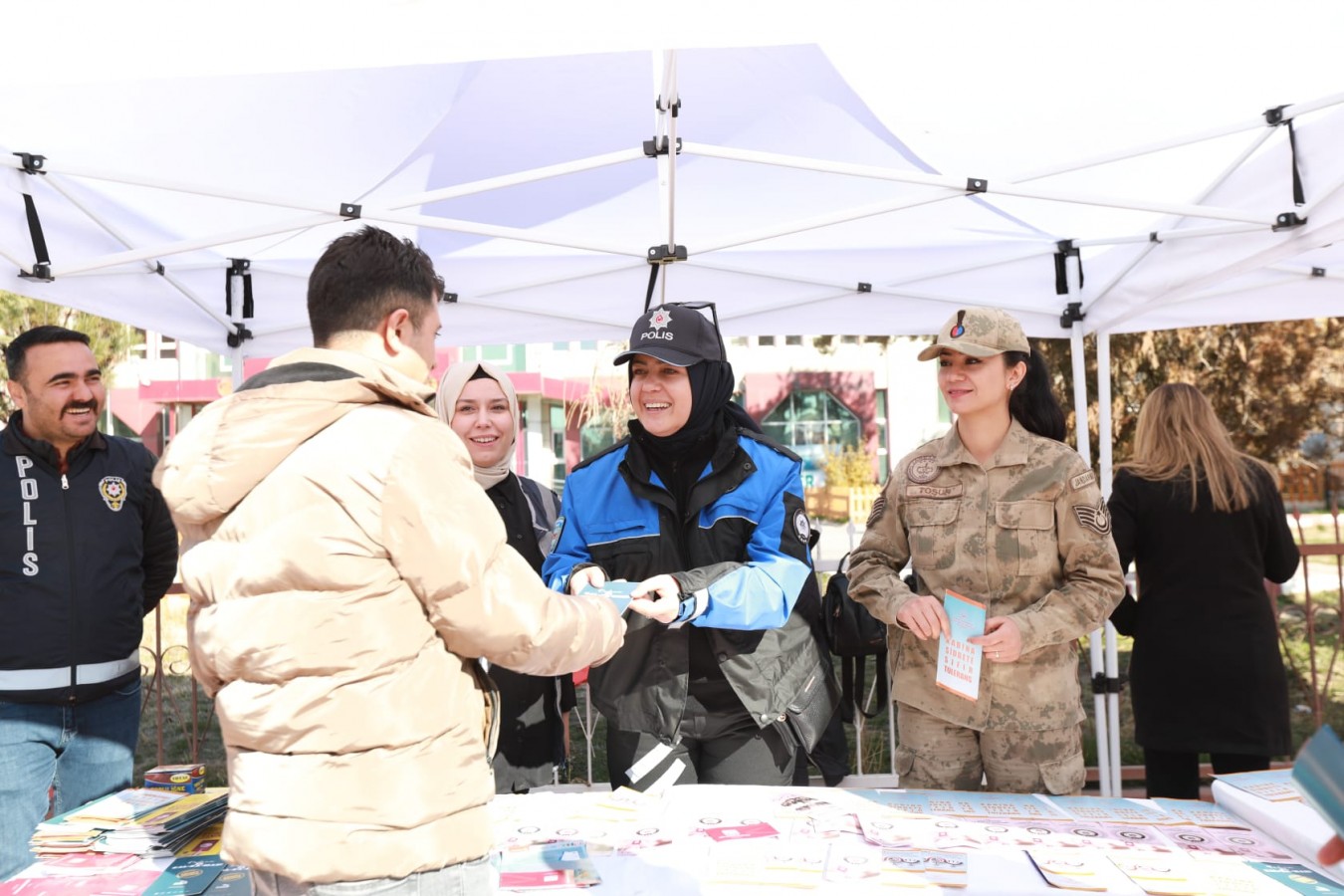 Erciş’te kadına yönelik şiddete sıfır tolerans;