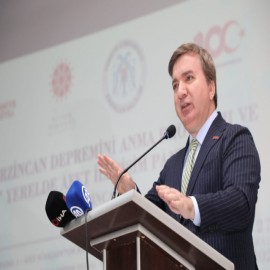 "Depremle yaşamayı öğrenmemiz gerekiyor"