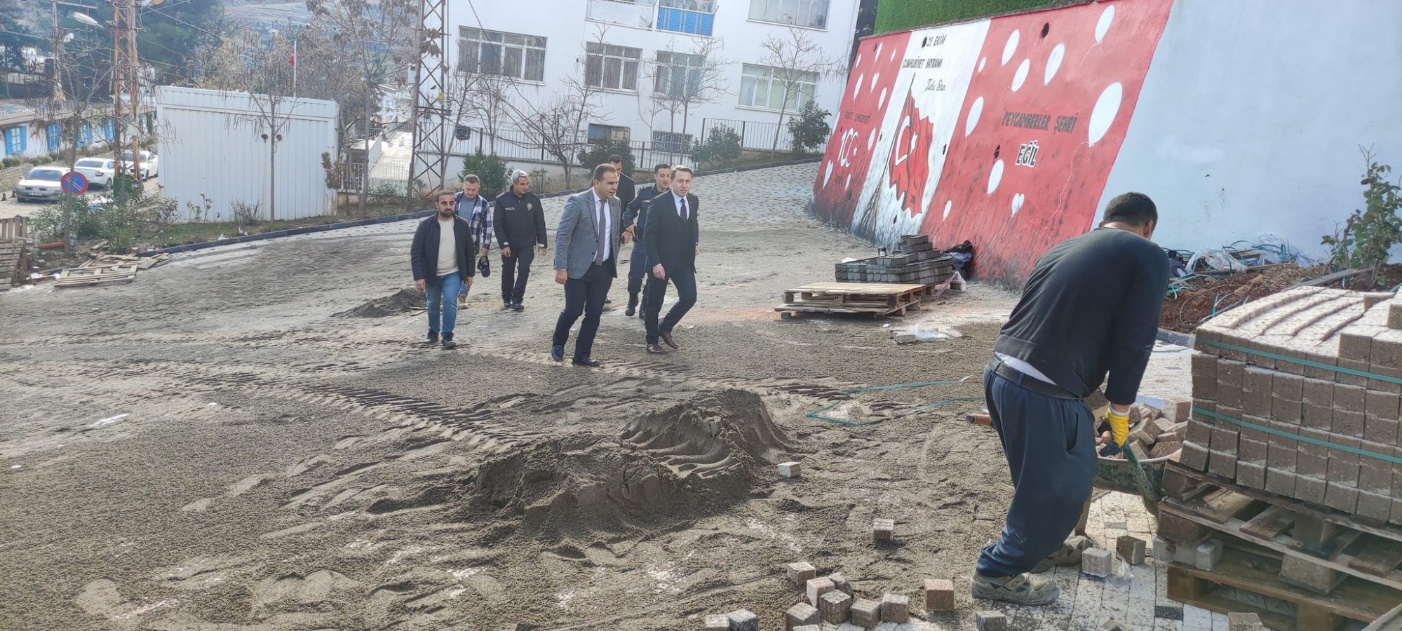 “Huzur varsa imkan var”