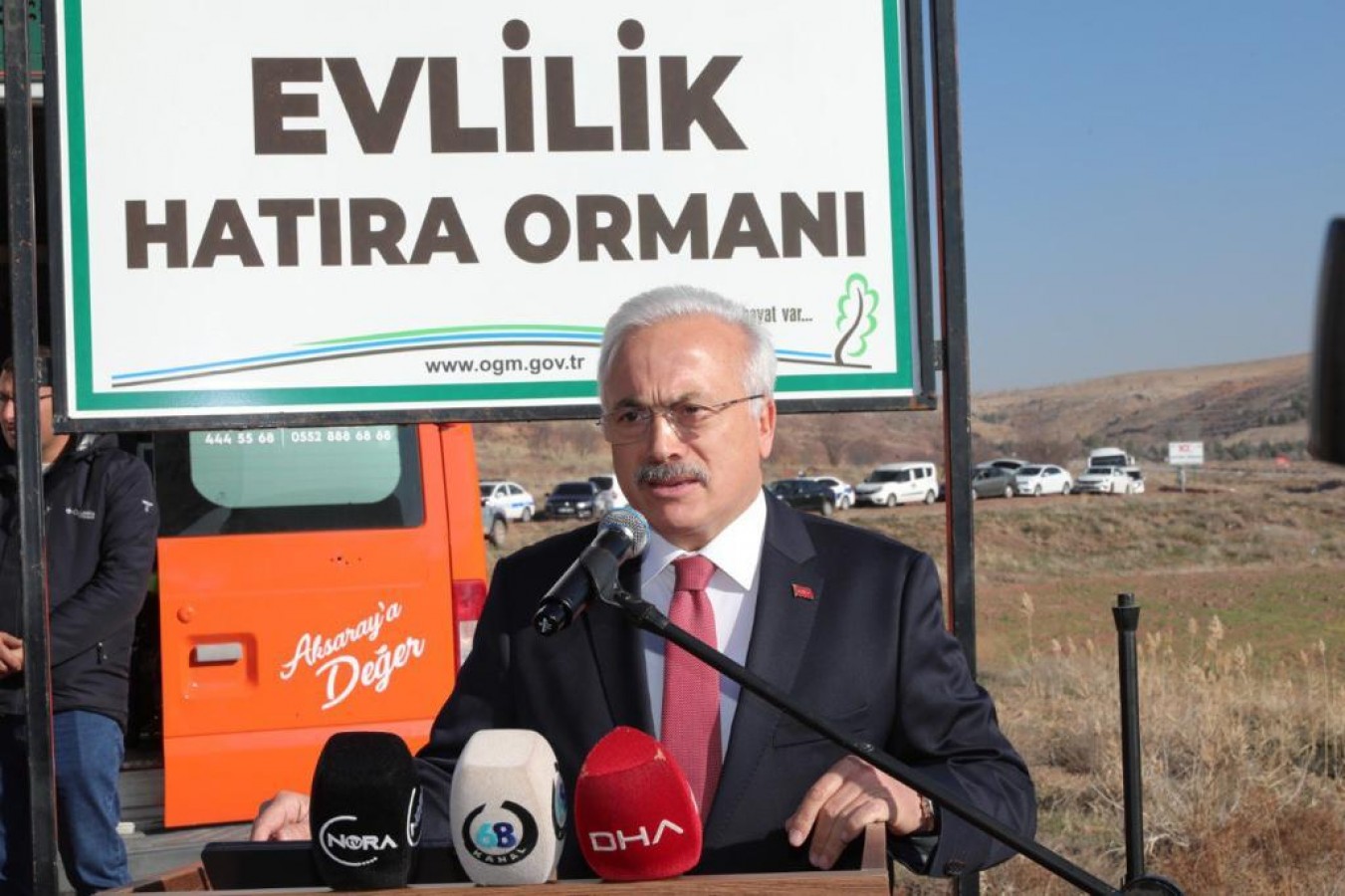 Önce fidan dikecekler, sonra nikahları kıyılacak